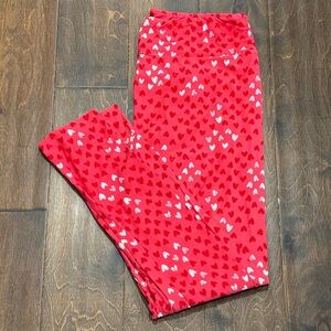 LuLaRoe Women’s Red Heart Leggings Tall & Curvy